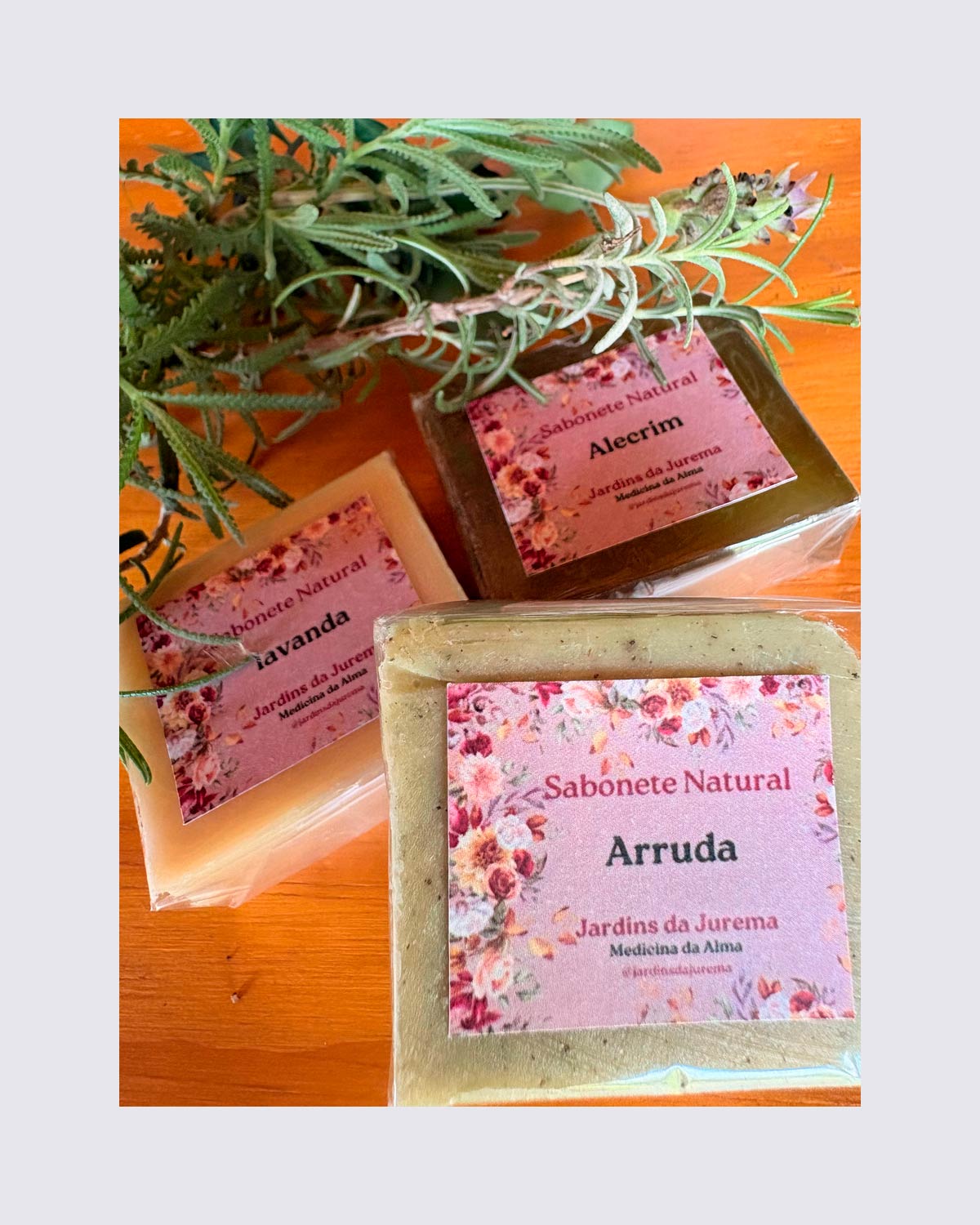 Sabonetes Artesanais - Arruda